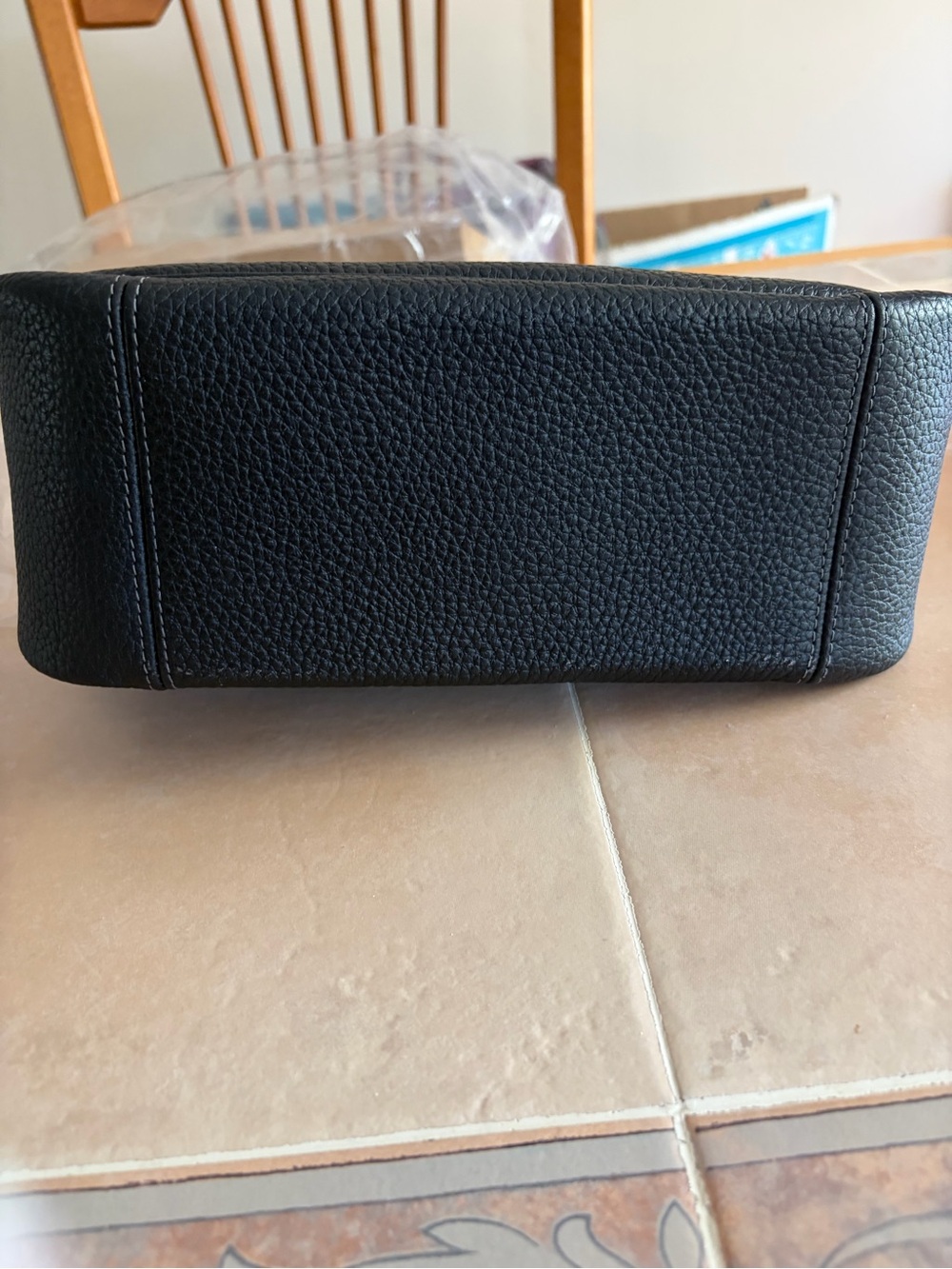 Coach Black Pebbled Leather Shoulder Bag with Gold-Tone Hardware - Picture 4 of 8